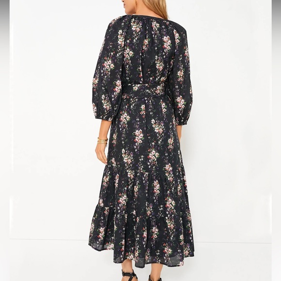 Onyx Falling Flowers Bouquet Lyles Dress - Picture 4 of 10